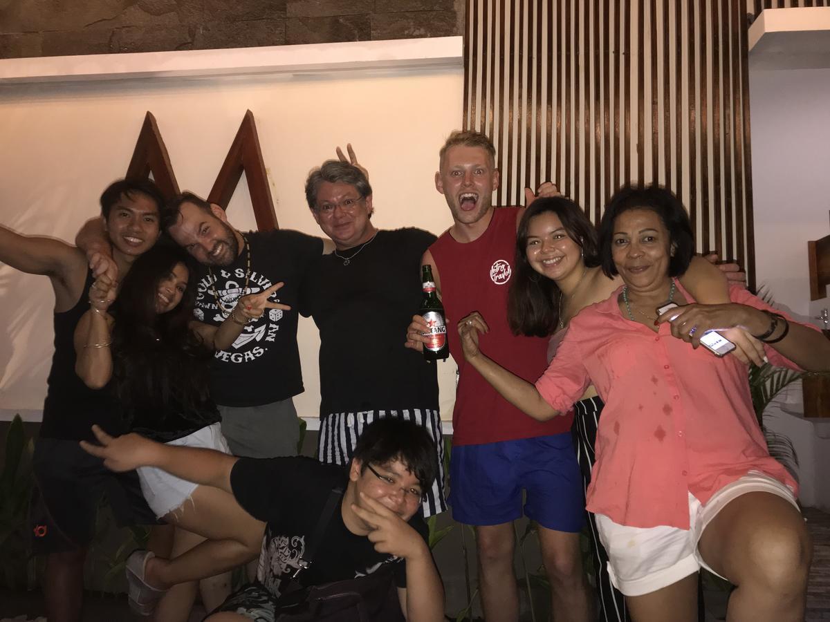 Atlas Gili Party Hostel Gili Trawangan Esterno foto